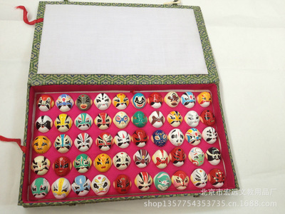 純手工彩繪京劇臉譜泥塑擺件——傳統(tǒng)藝術(shù)與現(xiàn)代工藝的完美結(jié)合